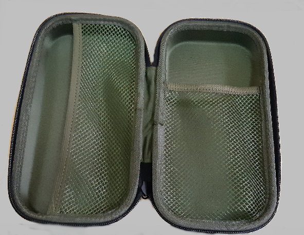 Camouflage-Hardcase Tasche mit Karabinerhaken – Bild 2